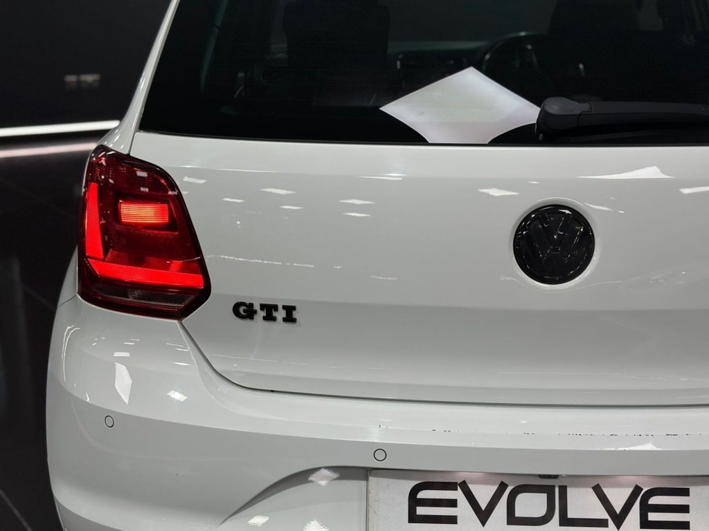 Used Volkswagen Polo 2016 for sale - 76496258: Photo 7