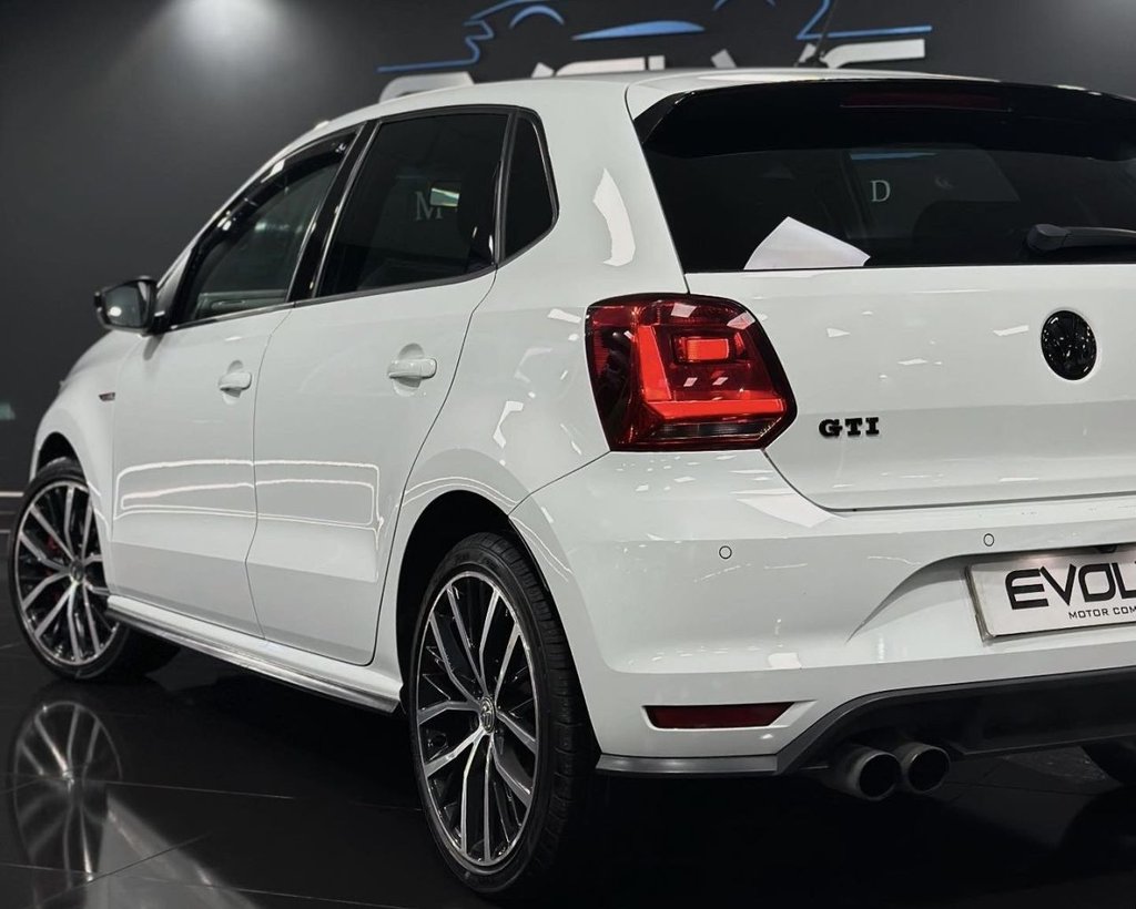 Used Volkswagen Polo 2016 for sale - 76496258: Photo 9