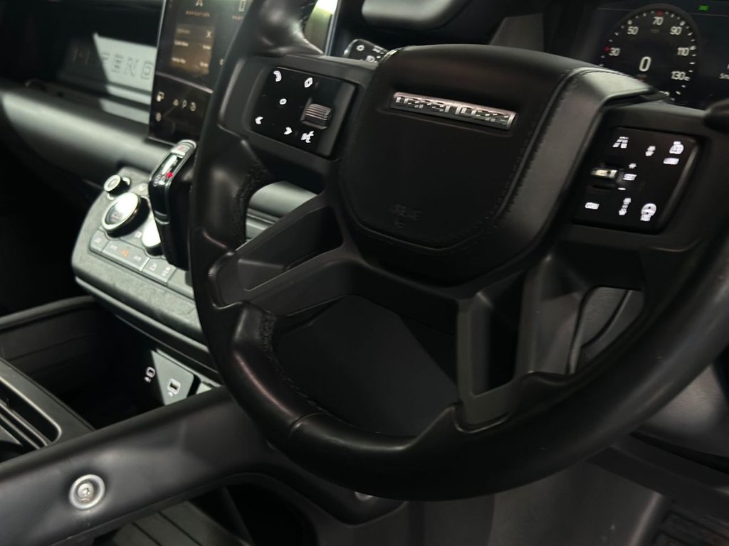 Used Land Rover Defender 2022 for sale - 77936997: Photo 12