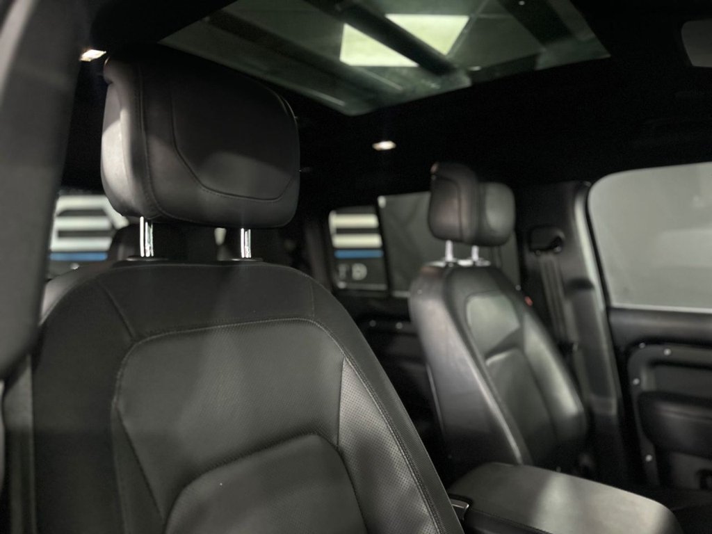 Used Land Rover Defender 2022 for sale - 77936997: Photo 16
