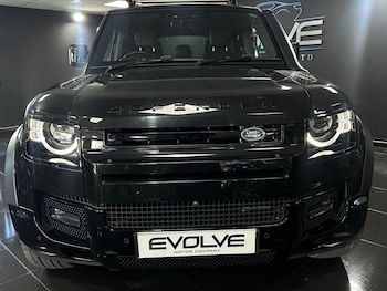 Used Land Rover Defender 2022 for sale - 77936997: Photo