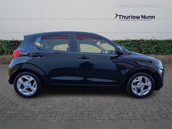 Used Hyundai i10 2022 for sale - 77855902: Photo