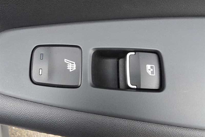 Used Hyundai Santa Fe 2023 for sale - 77971999: Photo 29