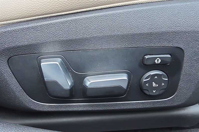 Used BMW 3 Series 2019 for sale - 77971980: Photo 37