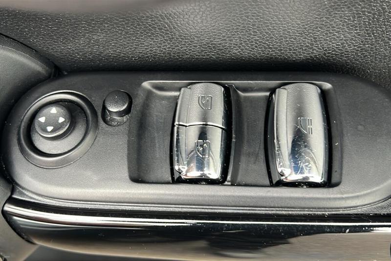 Used MINI Convertible 2020 for sale - 77513610: Photo 23