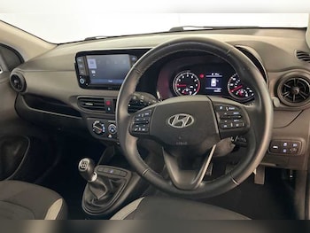 Used Hyundai i10 2023 for sale - 78773836: Photo