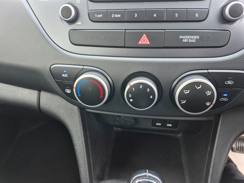 Used Hyundai i10 2019 for sale - 77218999: Photo 12