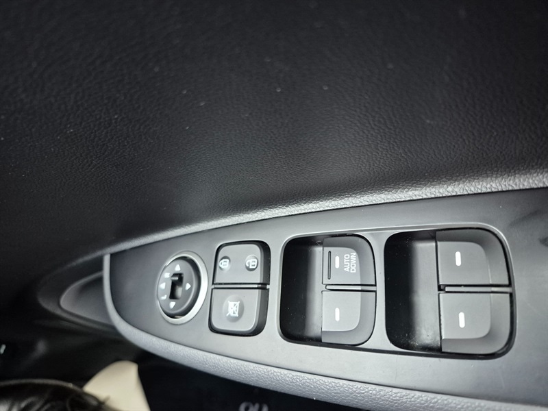 Used Hyundai i10 2019 for sale - 77218999: Photo 15