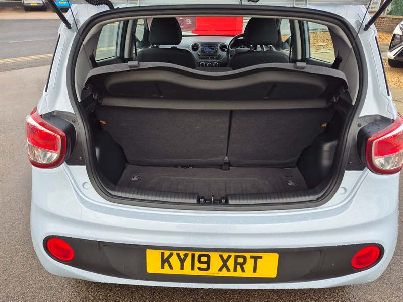 Used Hyundai i10 2019 for sale - 77218999: Photo 17