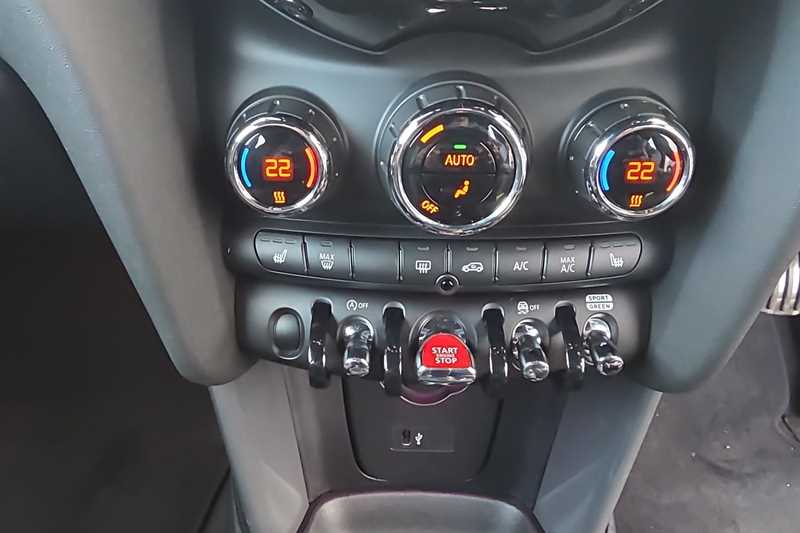 Used MINI Hatch 2020 for sale - 77512972: Photo 15