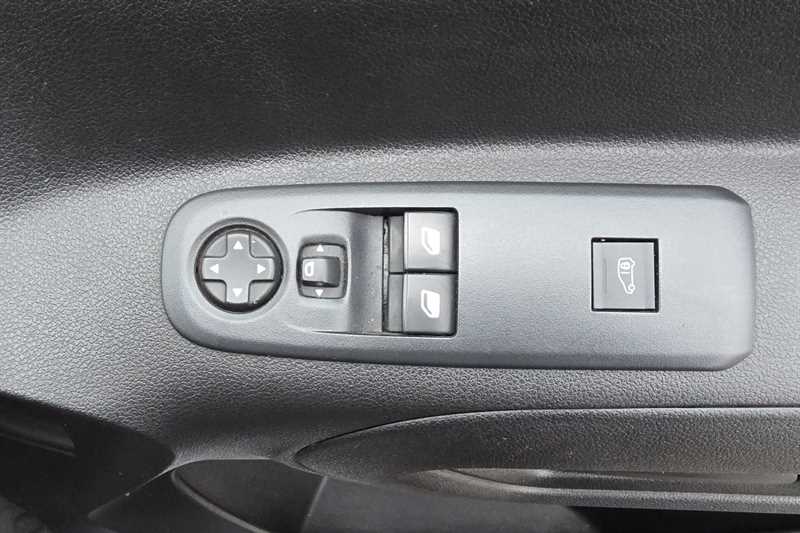 Used Vauxhall Combo 2023 for sale - 77471776: Photo 16