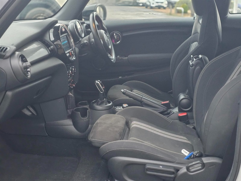 Used MINI Hatch 2020 for sale - 77158136: Photo 10