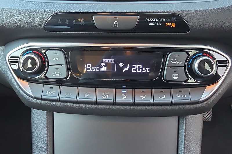 Used Hyundai i30 2021 for sale - 77927599: Photo 15