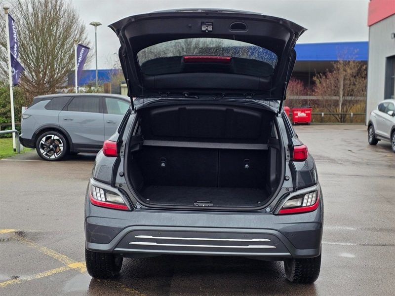 Used Hyundai KONA 2021 for sale - 77293630: Photo 2