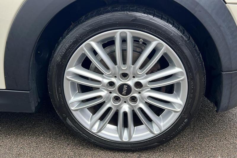 Used MINI Convertible 2020 for sale - 77146697: Photo 12