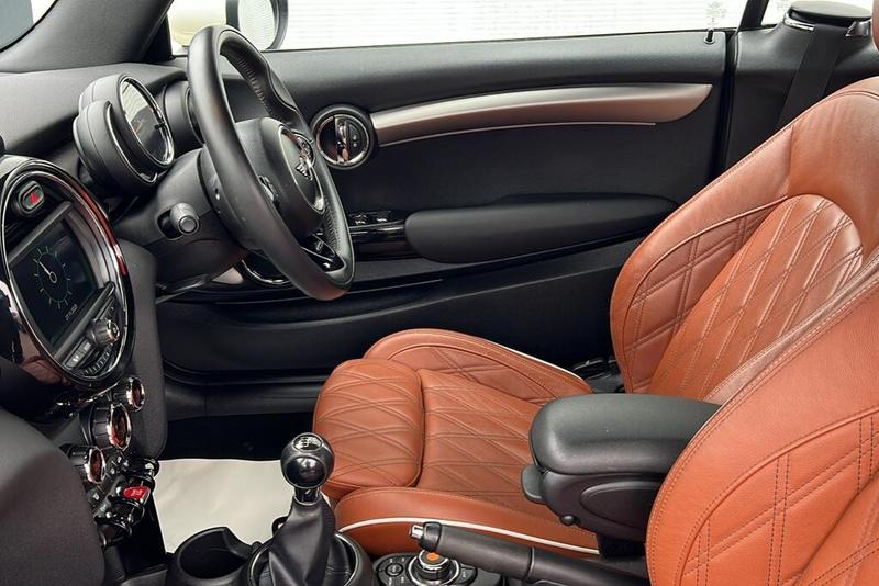 Used MINI Convertible 2020 for sale - 77146697: Photo 14