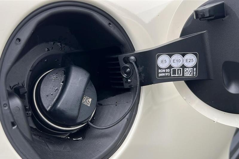 Used MINI Convertible 2020 for sale - 77146697: Photo 43