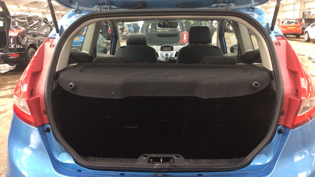 Used Ford Fiesta 2010 for sale - 77271093: Photo 7