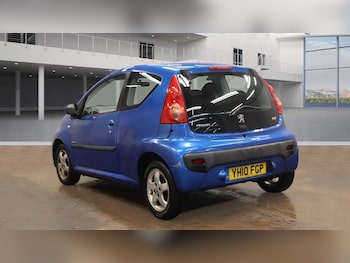 Used Peugeot 107 2010 for sale - 76770216: Photo