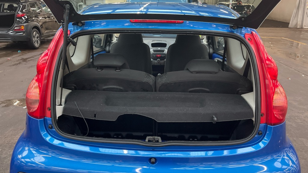 Used Peugeot 107 2010 for sale - 76770216: Photo 7