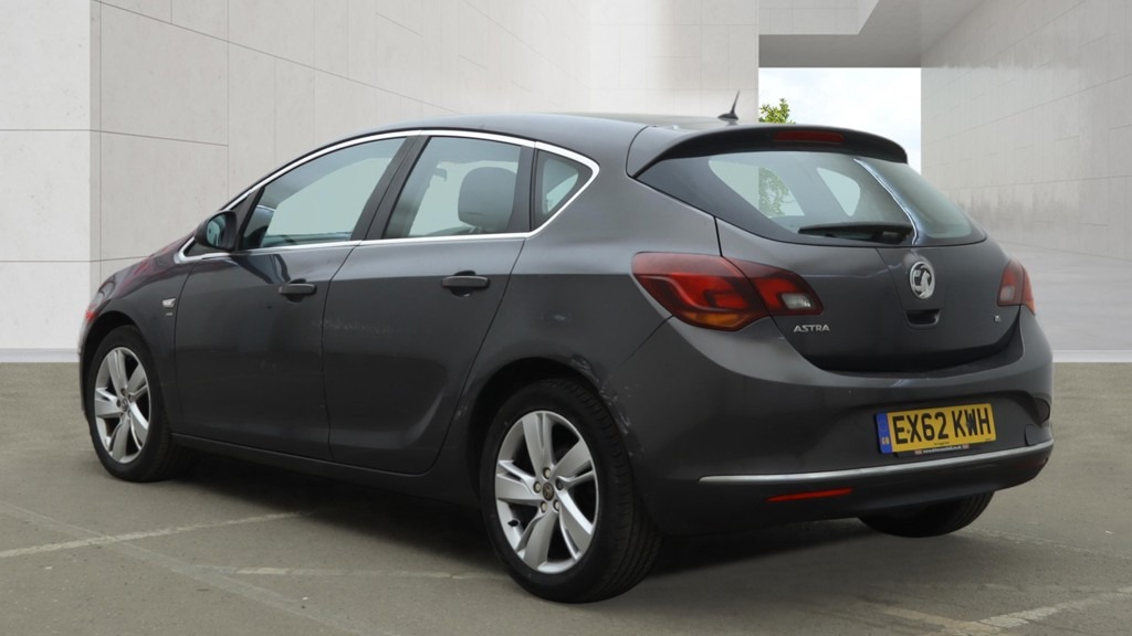 Used Vauxhall Astra 2012 for sale - 78098867: Photo 3