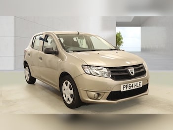 Used Dacia Sandero 2015 for sale - 79483688: Photo