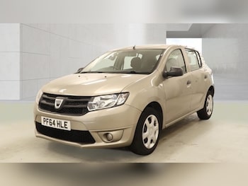 Used Dacia Sandero 2015 for sale - 79483688: Photo