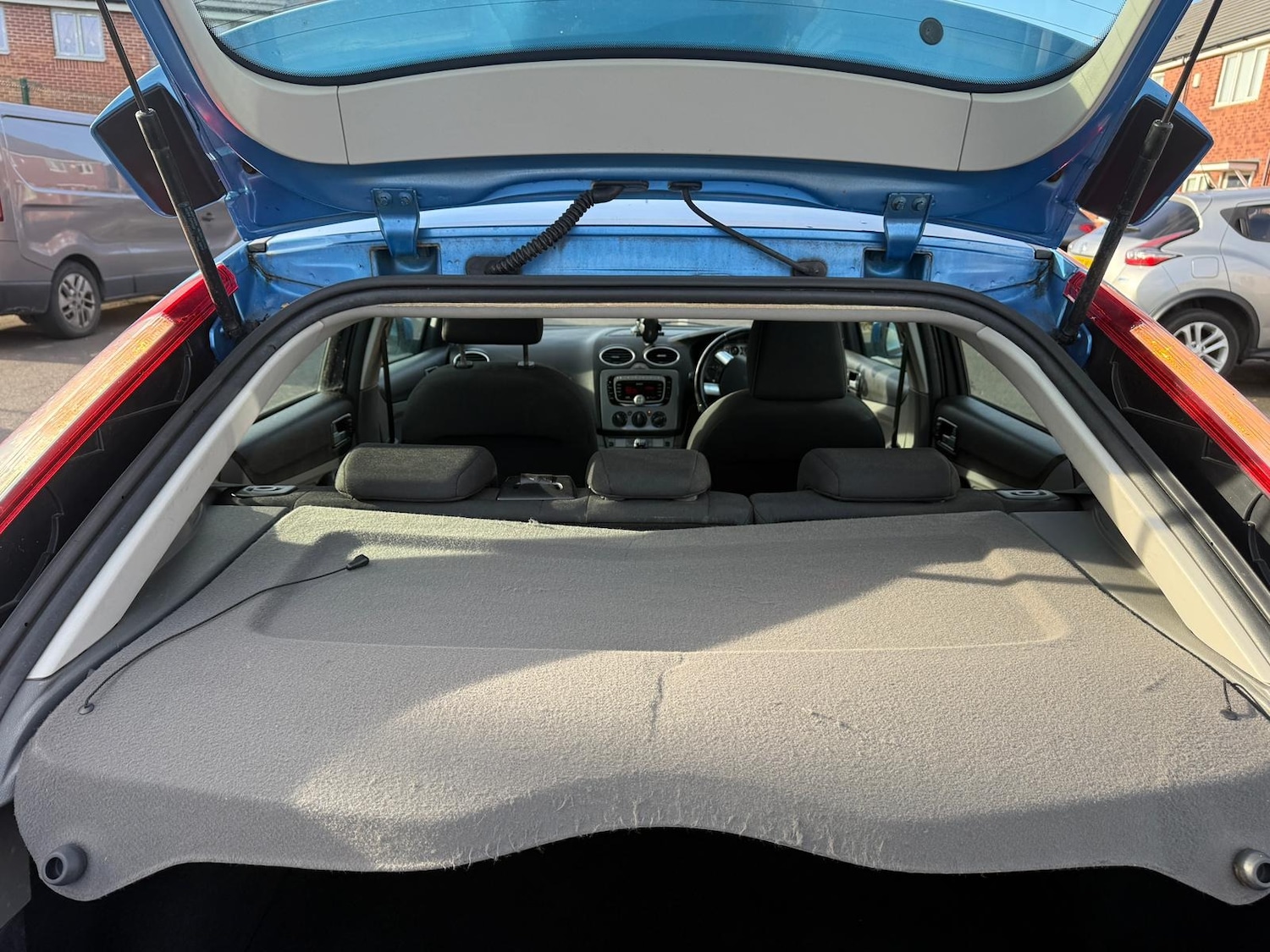 Used Ford Focus 2010 for sale - 76566704: Photo 12