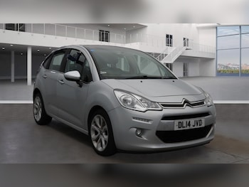 2014 (14) - 1.2 VTi Selection 5dr