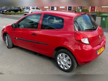 Used Renault Clio 2009 for sale - 75919061: Photo