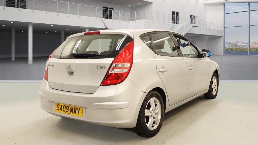Used Hyundai i30 2009 for sale - 78099020: Photo 4