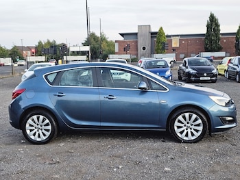 Used Vauxhall Astra 2013 for sale - 79483559: Photo