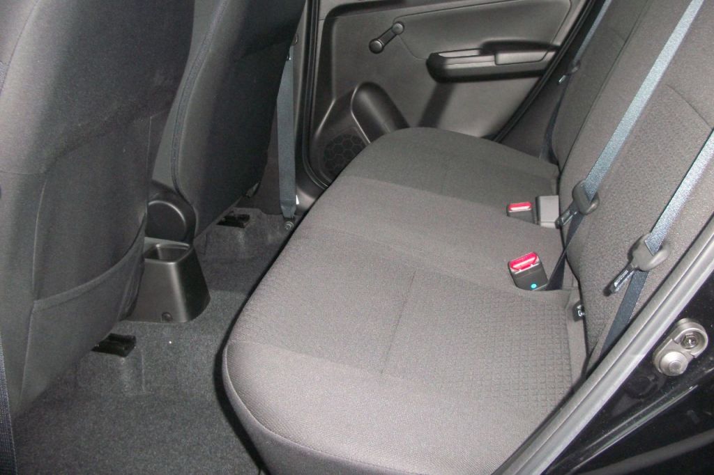 Used Suzuki Swift 2017 for sale - 76508803: Photo 10