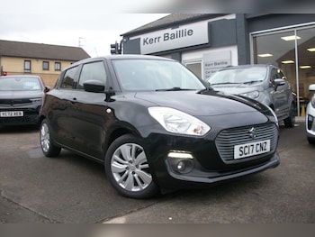 Used Suzuki Swift 2017 for sale - 76508803: Photo