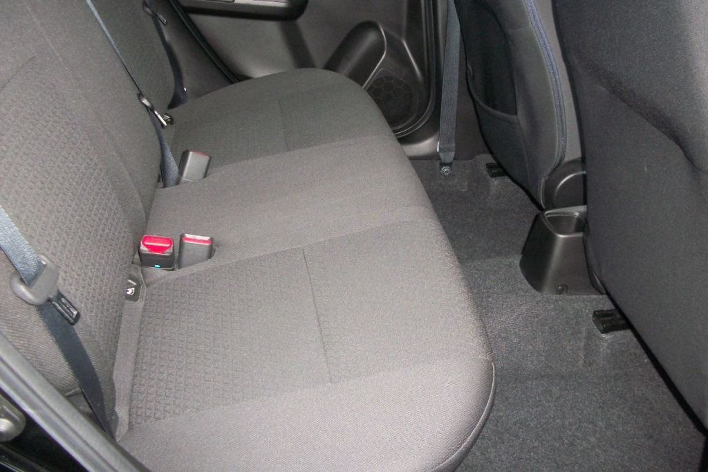 Used Suzuki Swift 2017 for sale - 76508803: Photo 5