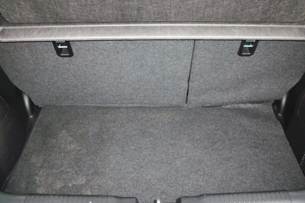 Used Suzuki Swift 2017 for sale - 76508803: Photo 7