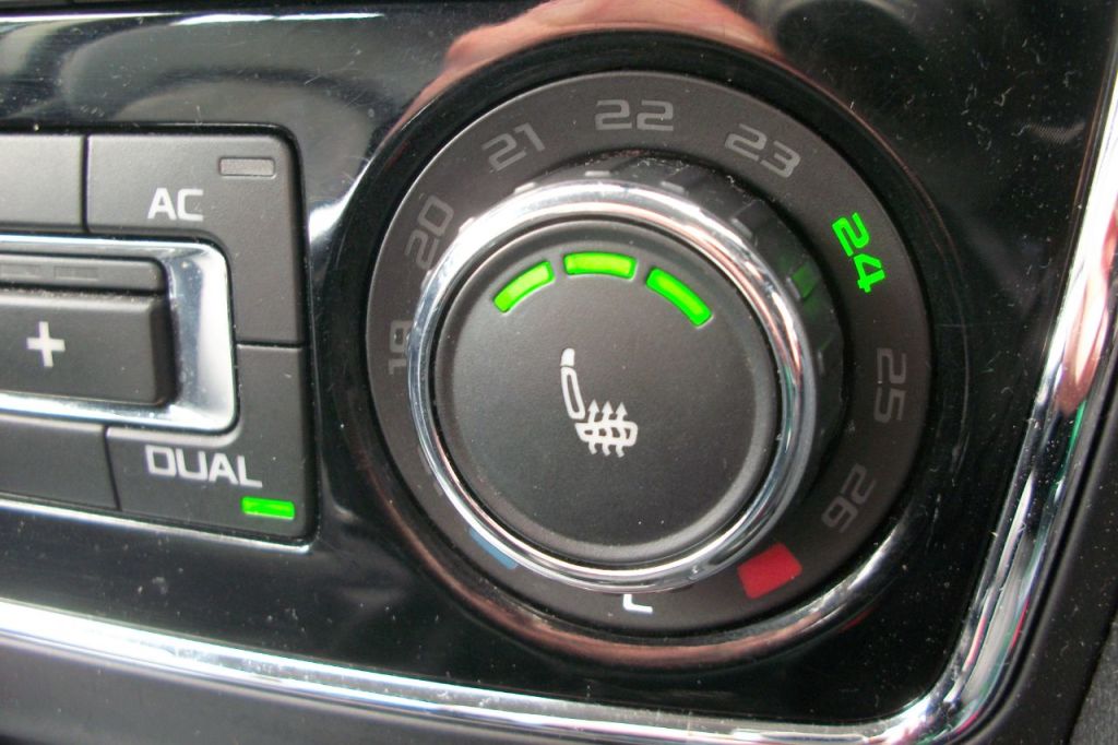 Used Skoda Superb 2013 for sale - 76469352: Photo 15