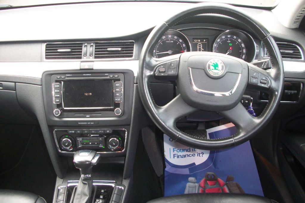 Used Skoda Superb 2013 for sale - 76469352: Photo 4