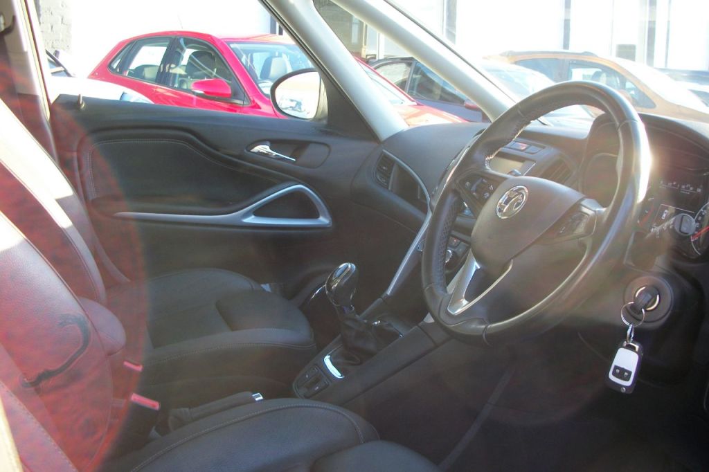 Used Vauxhall Zafira 2017 for sale - 76581489: Photo 3