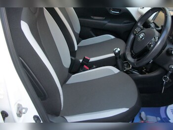 Used Toyota AYGO 2018 for sale - 77368160: Photo