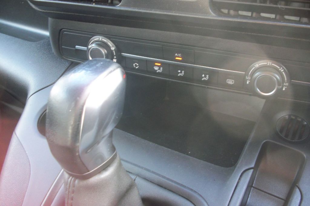 Used Vauxhall Combo Life 2020 for sale - 76355968: Photo 17