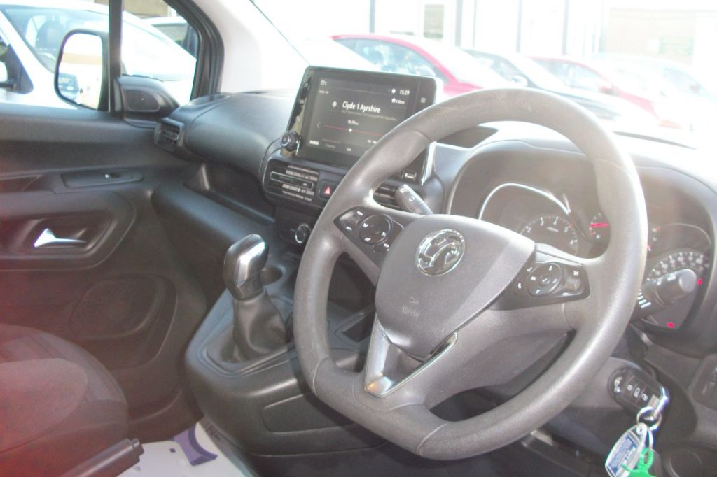 Used Vauxhall Combo Life 2020 for sale - 76355968: Photo 3