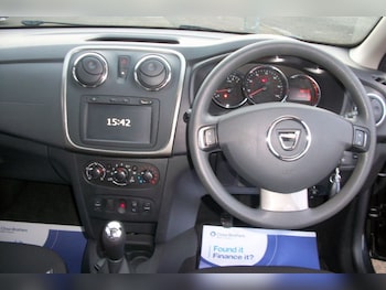 Used Dacia Sandero Stepway 2016 for sale - 77394069: Photo