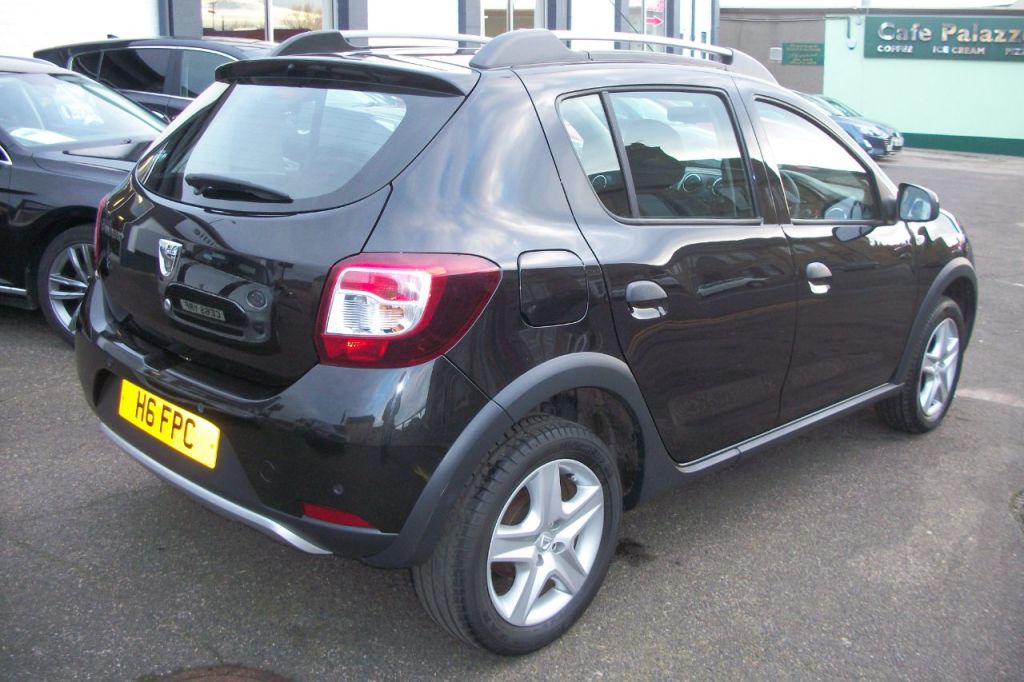 Used Dacia Sandero Stepway 2016 for sale - 77394069: Photo 6