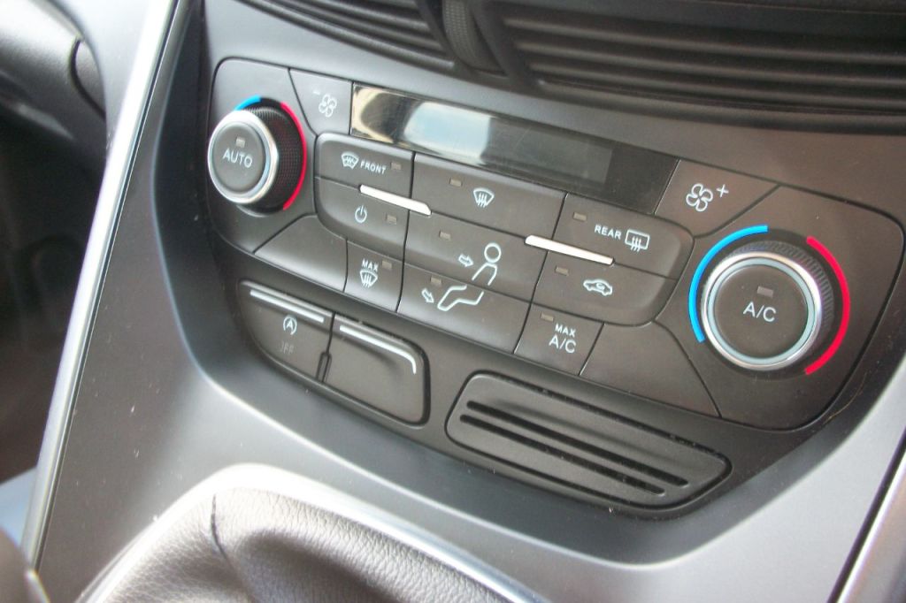 Used Ford Kuga 2017 for sale - 76235217: Photo 16
