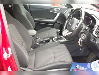 Used Kia XCeed 2022 for sale - 76235212: Photo 2