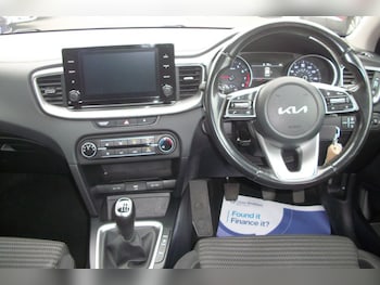 Used Kia XCeed 2022 for sale - 76235212: Photo 3