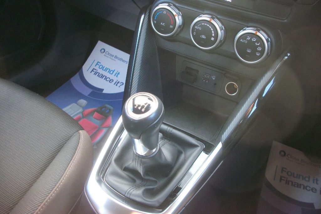 Used Mazda Mazda2 2022 for sale - 77013939: Photo 13