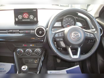 Used Mazda Mazda2 2022 for sale - 77013939: Photo