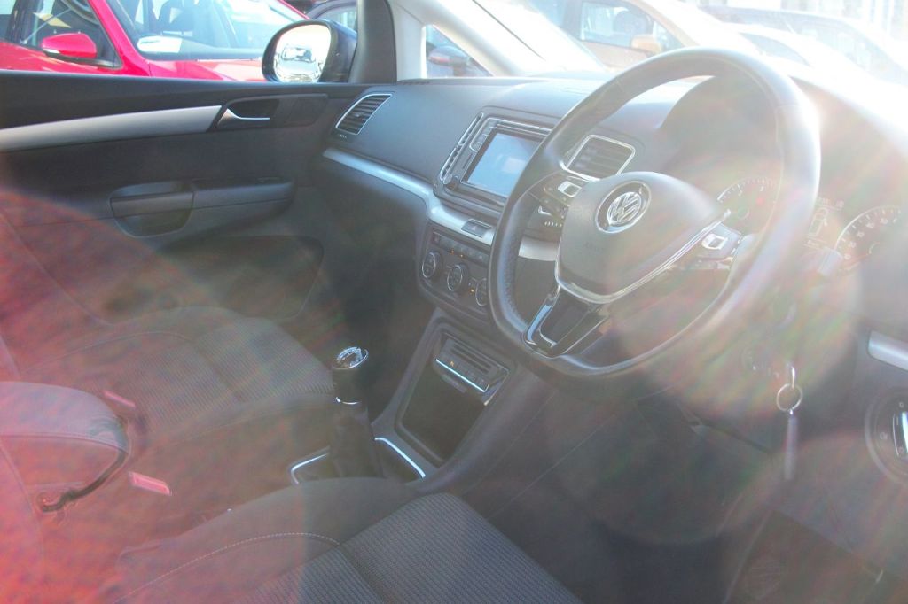 Used Volkswagen Sharan 2018 for sale - 76581487: Photo 3